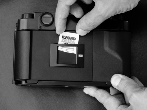 Deadcameras review Fuji Fujifilm GF670-8